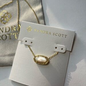 ✨New Kendra Scott Elisa Gold Pendant Necklace in Ivory Mother of Pearl ✨